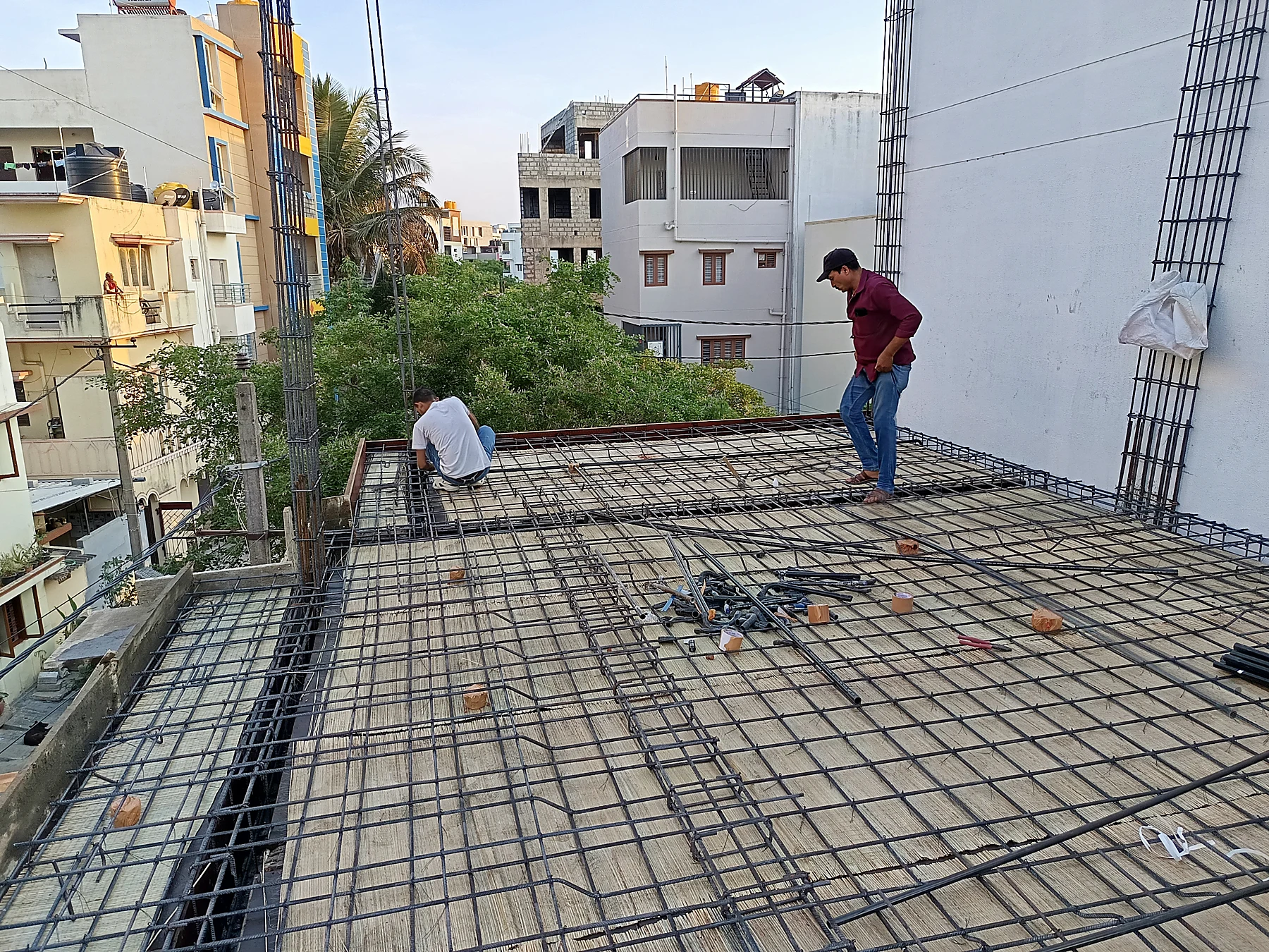 Triplex house: reinforcement work — original site photograph 2