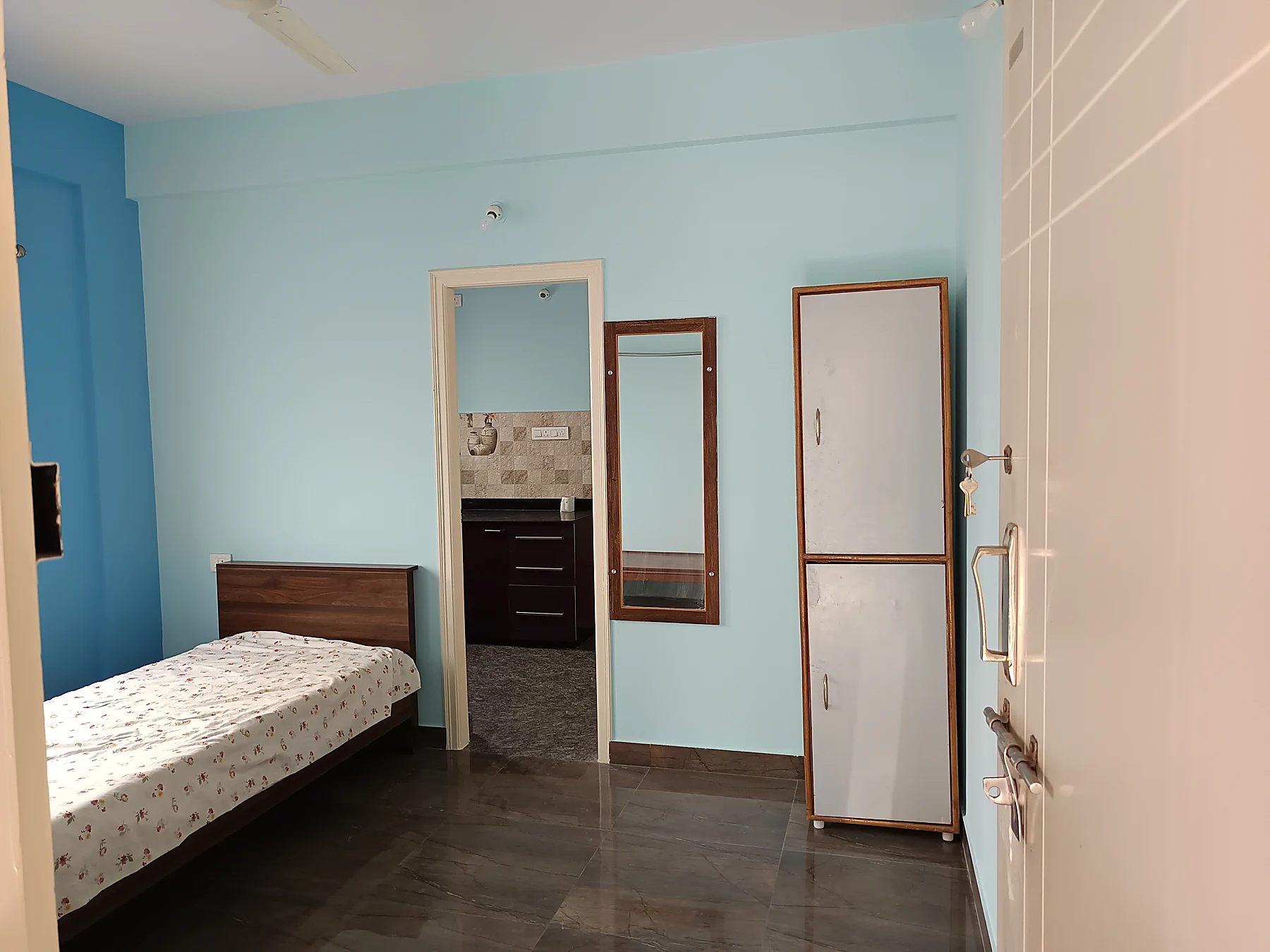 Residential building renovation — original Kumud photograph